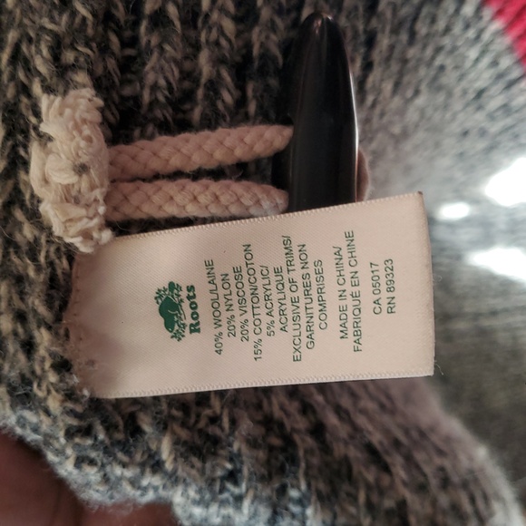 🍁🌲Rare Roots Toggle Cardigan - Picture 8 of 12